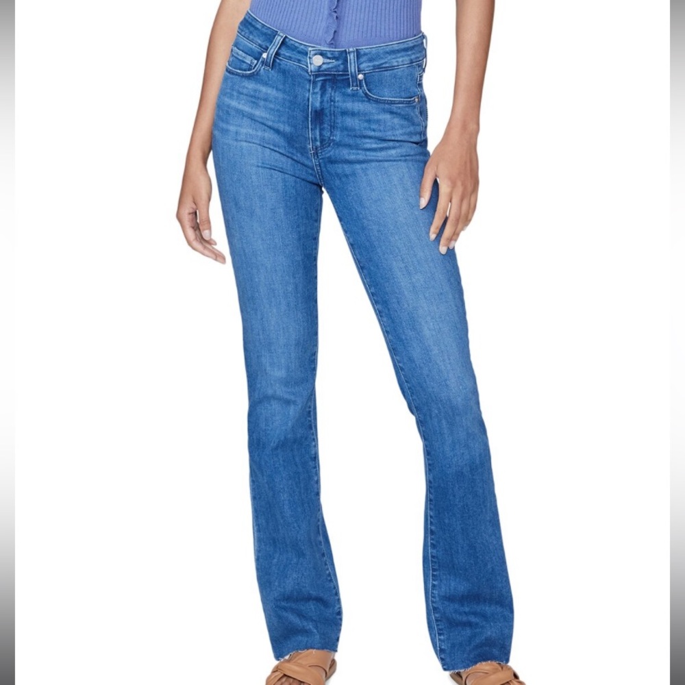 PAIGE Manhattan Boot Cut Bistro Distressed Barely worn….hem perfection